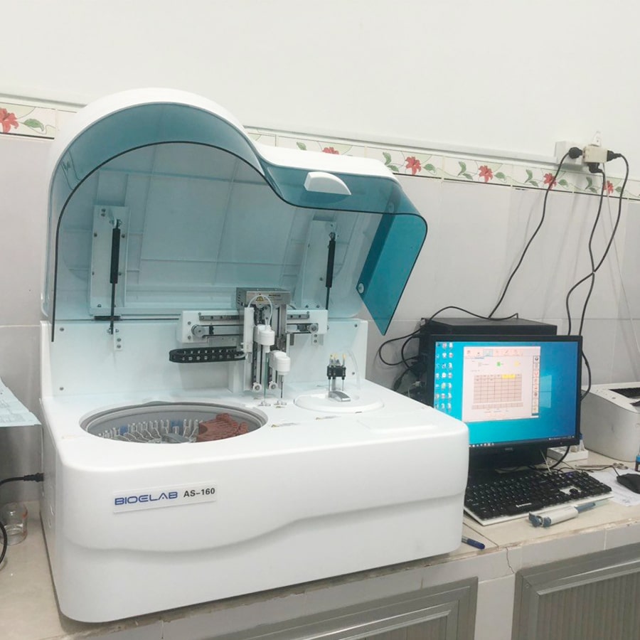 Máy phân tích sinh hoá AS 160 (Bioelab) được lắp đặt hoàn thiện cho phòng xét nghiệm